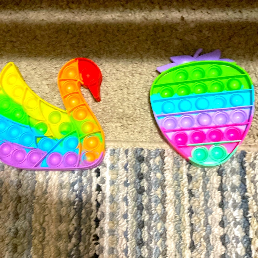 2 colorful pop it’s perfect for kids